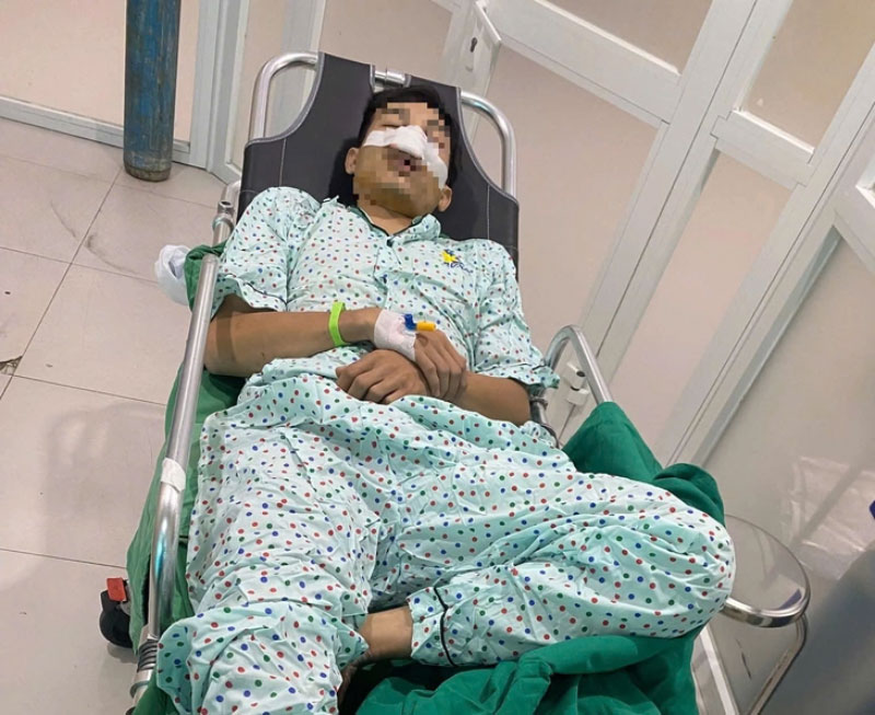 ong-v-nhap-vien-sau-khi-bi-danh